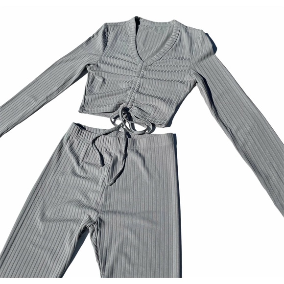 Gray Ribbed Two-Piece Set - Picture 2 of 6